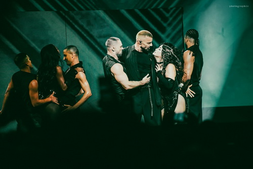 Ricky Martin live